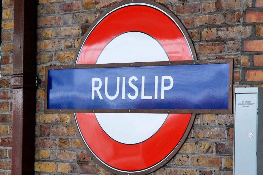 Ruislip sign